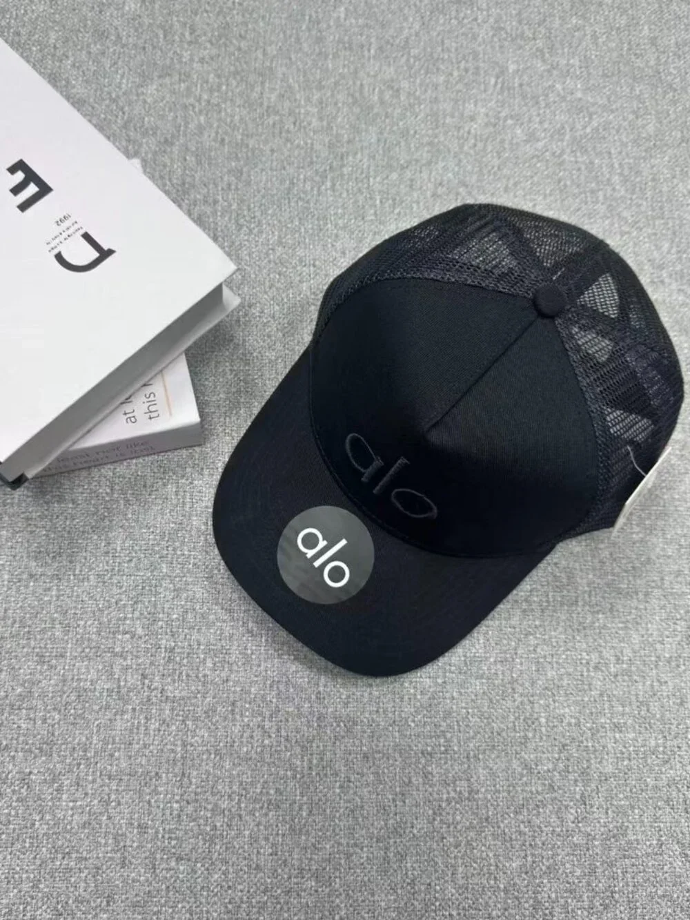 ALO Yoga District Trucker Hat Black NWT 🪁 Unisex Cap